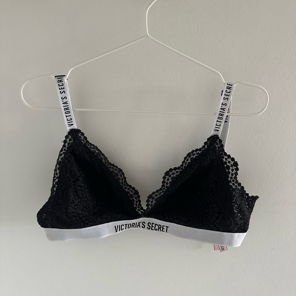 Victoria's Secret Black Lace Bra with Floral Detailing